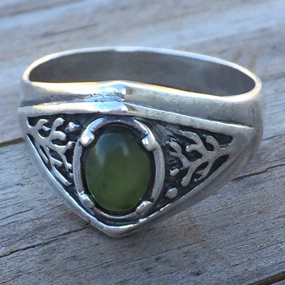 Celtic Tree of Life Ring .925 Sterling Silver w/ Genuine Jade gem made in USA - Picture 2 of 14